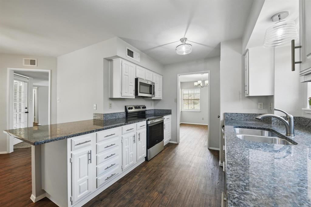 Flower Mound, Texas 75028, United States, 3 Bedrooms Bedrooms, ,2 BathroomsBathrooms,Residential,Active,97077