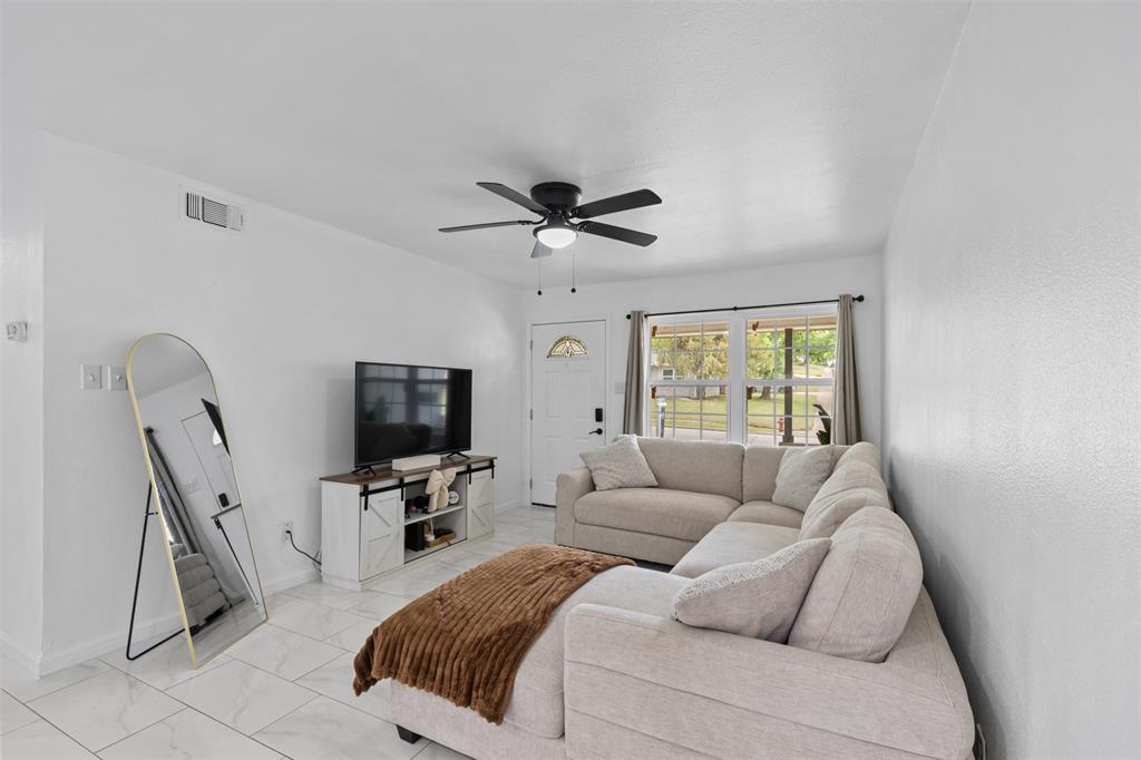 434 W Phillips Court