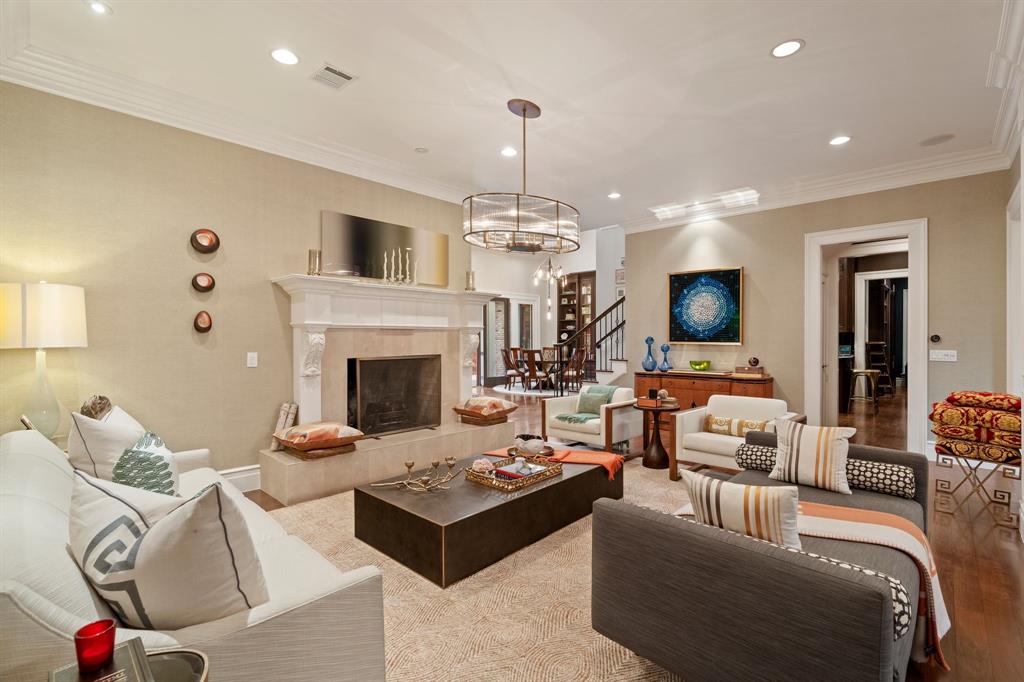 11484 Strait Lane