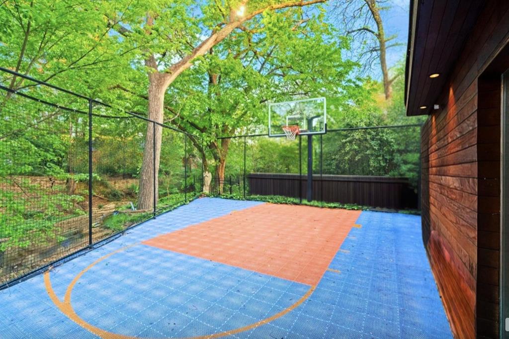 Hockaday Square - Residential