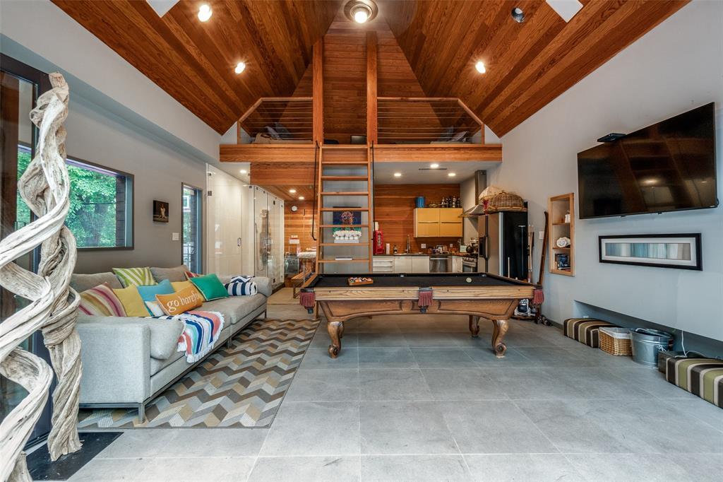 Hockaday Square - Residential