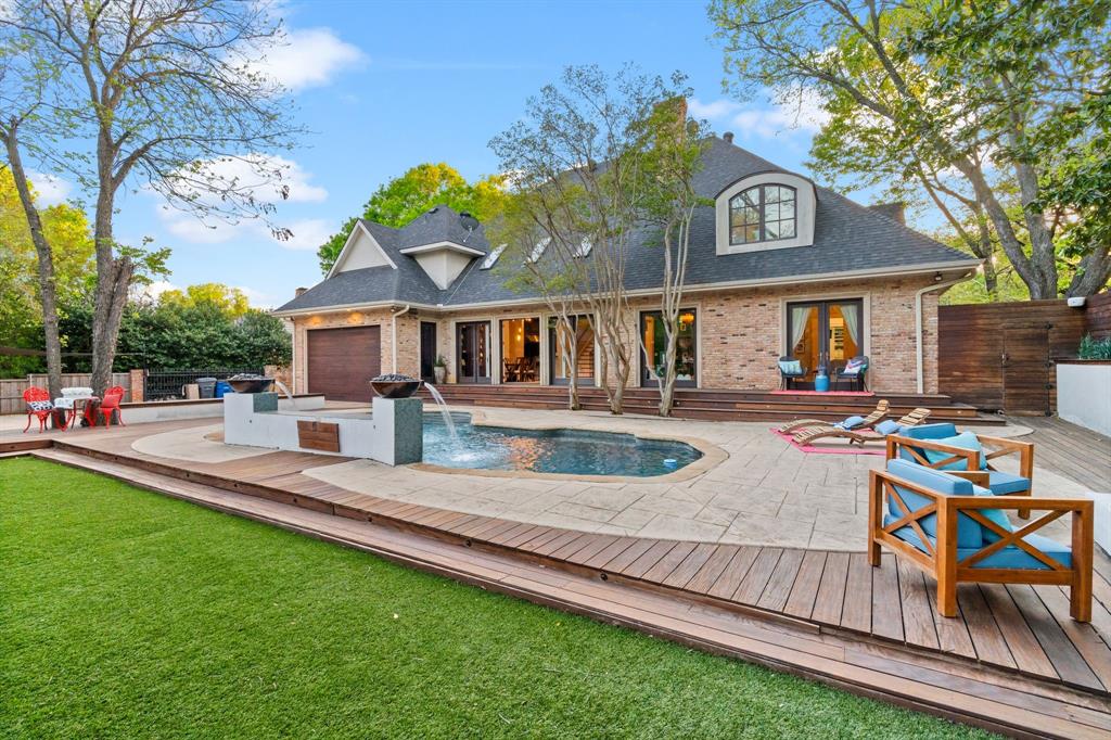 11484 Strait Lane