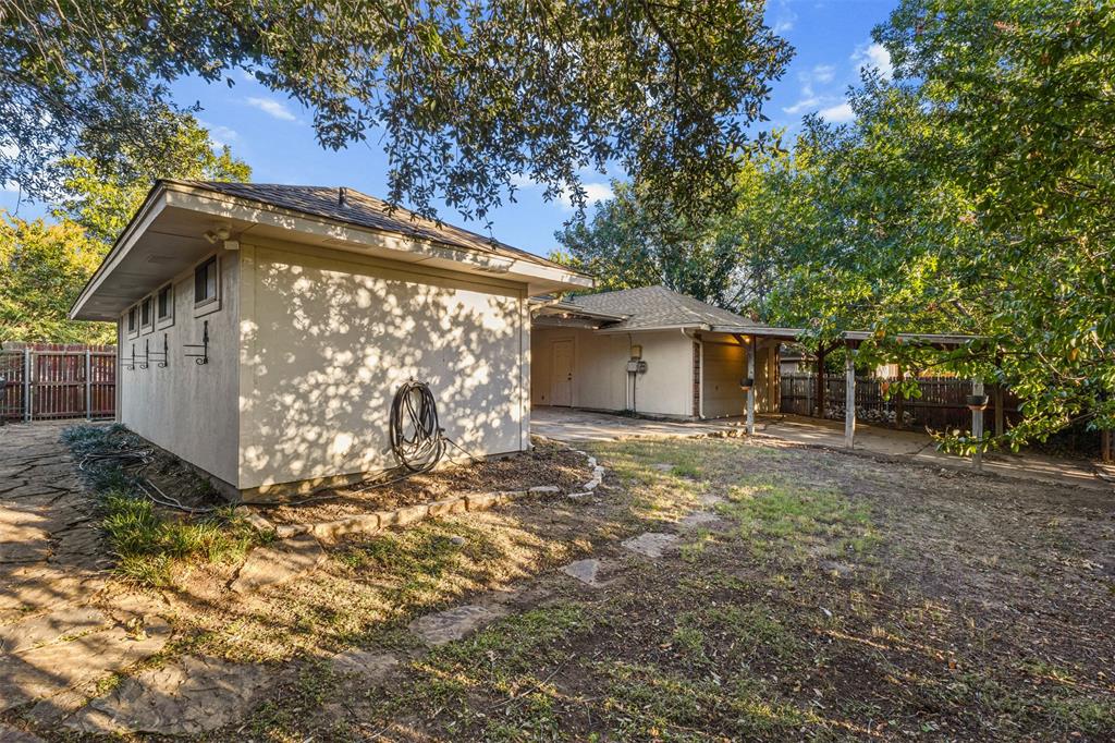 1906 Camellia Street