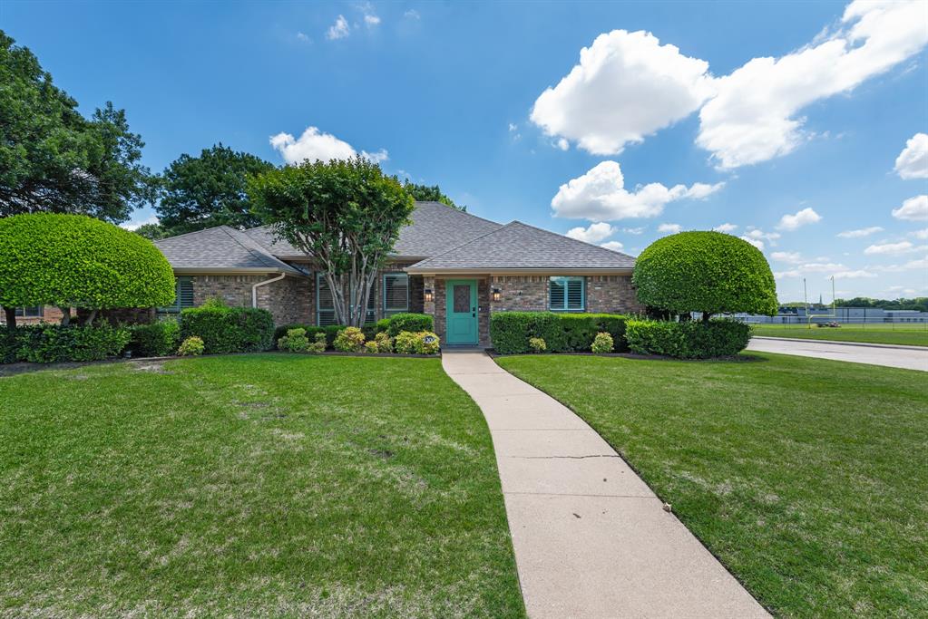 1200 Syracuse Circle