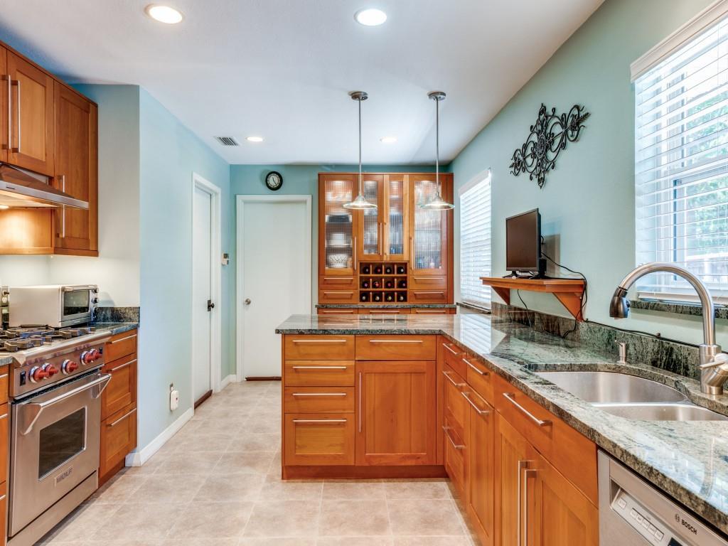 6256 Saratoga Circle