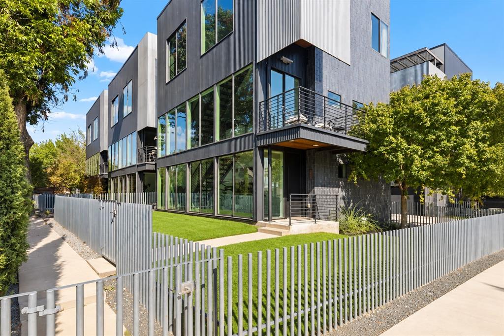 4805 Caxton Court