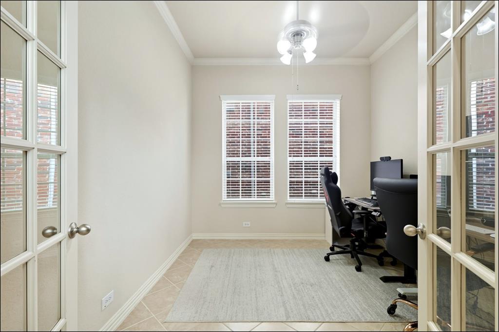 3021 Bans Crown Boulevard