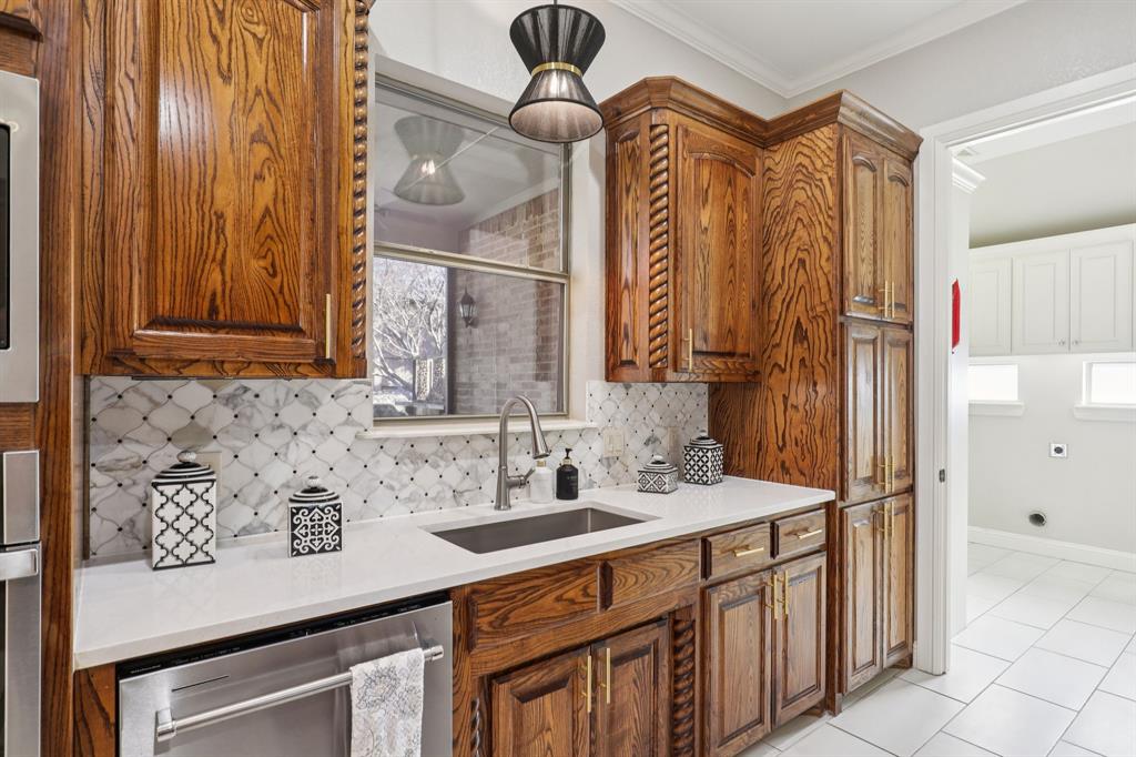 Whispering Oaks - Residential