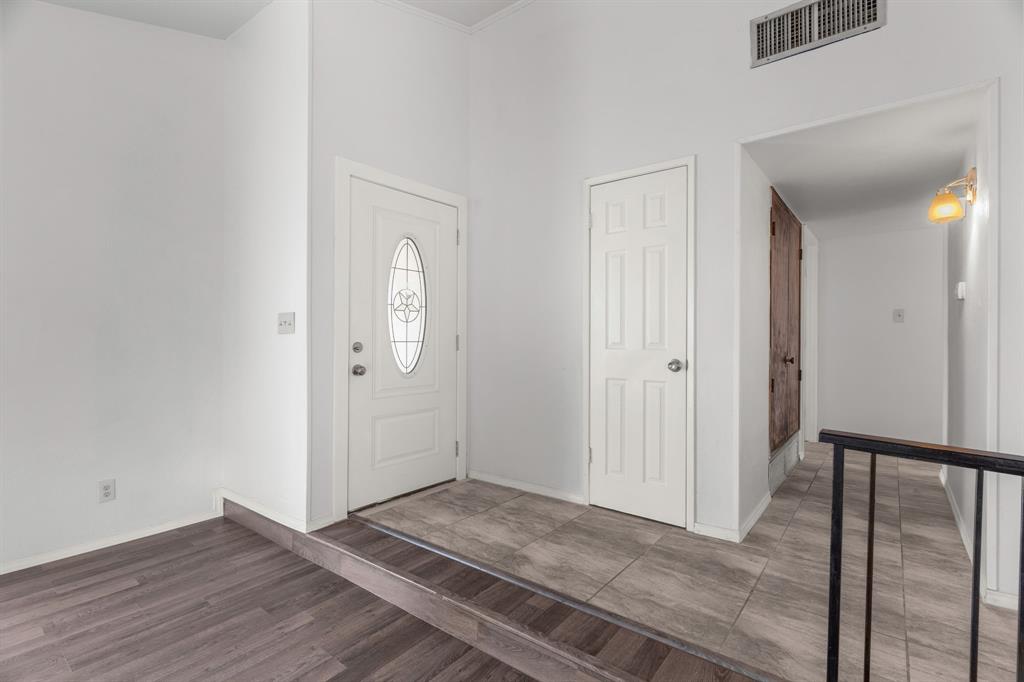 3312 Crater Lane