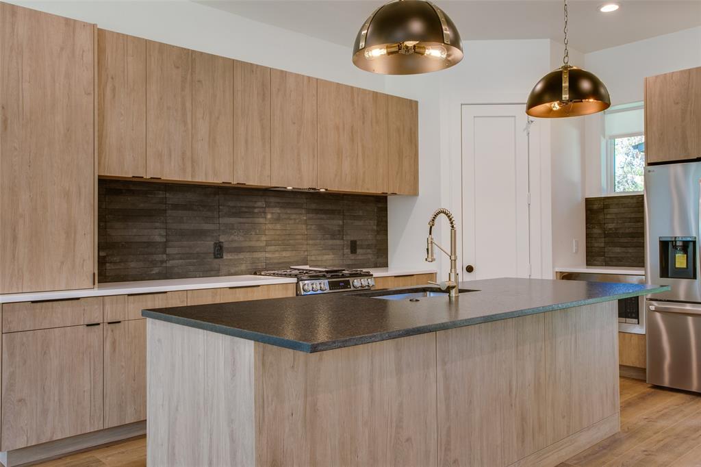 Oak Cliff Add 01 - Residential Lease