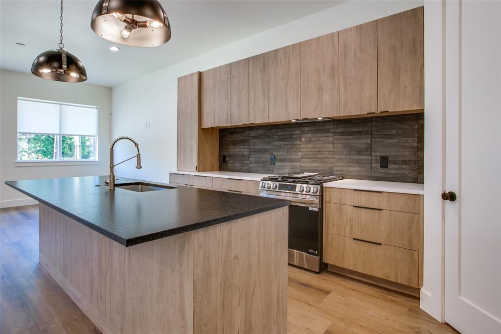 Oak Cliff Add 01 - Residential Lease