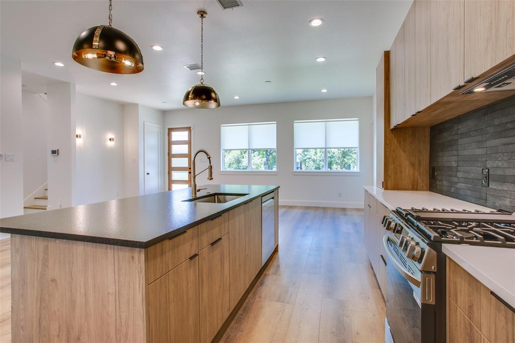 Oak Cliff Add 01 - Residential Lease