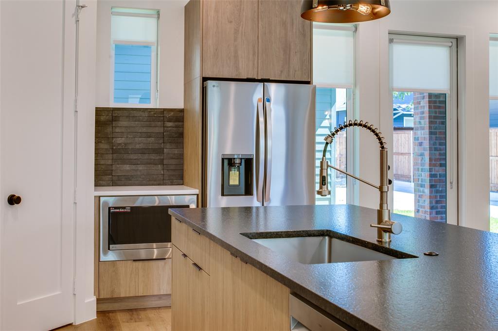 Oak Cliff Add 01 - Residential Lease