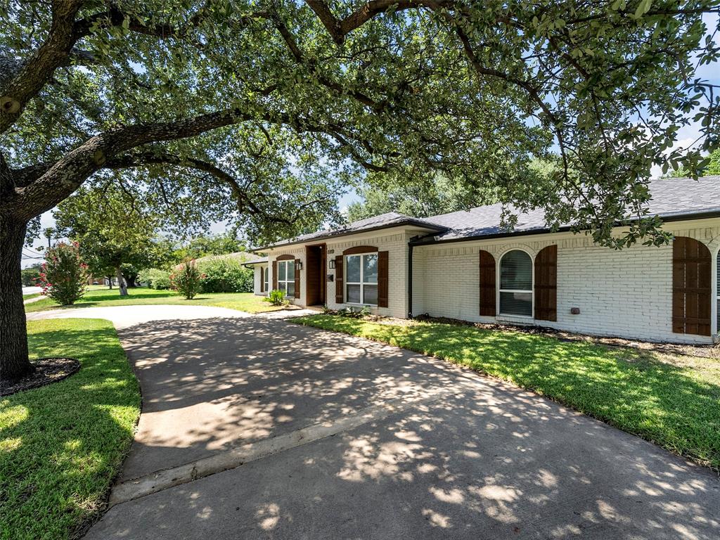 3115 Walnut Hill Lane