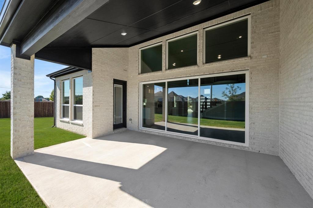 2561 Baypoint Drive