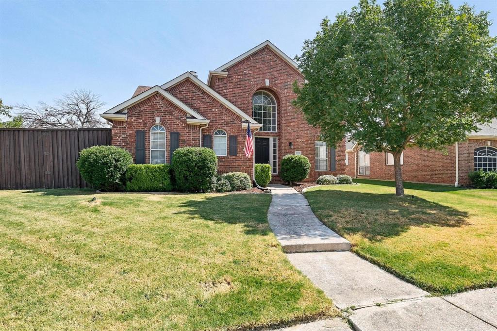 1512 Brewster Drive