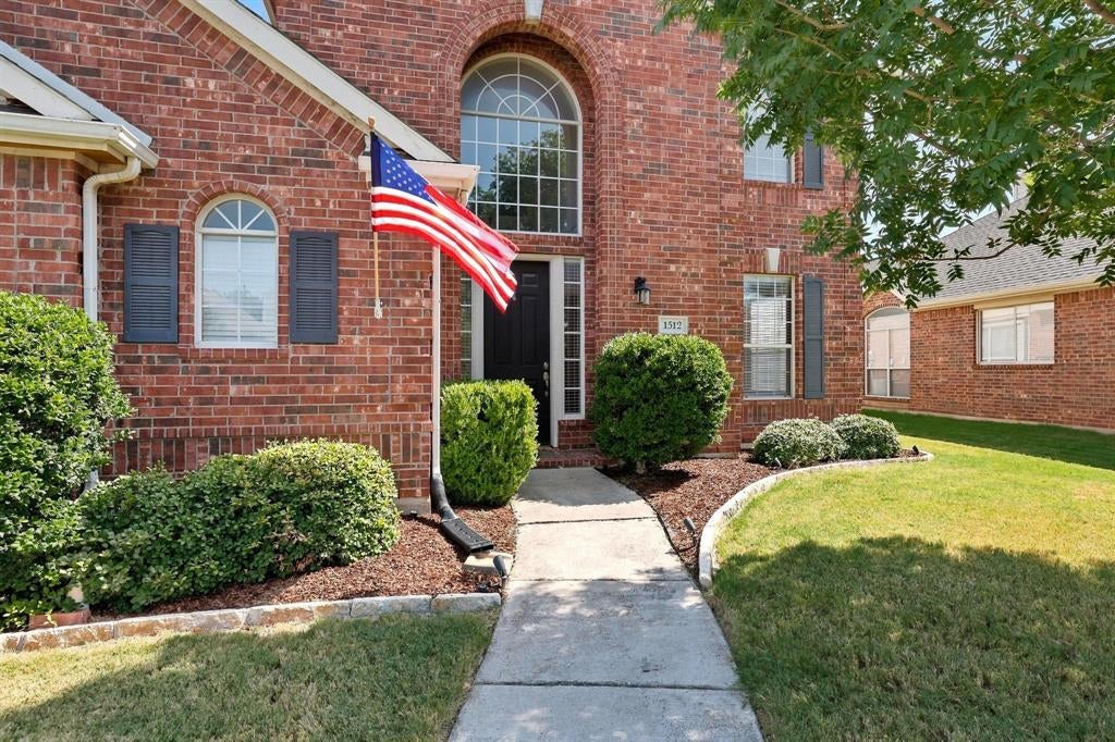 1512 Brewster Drive