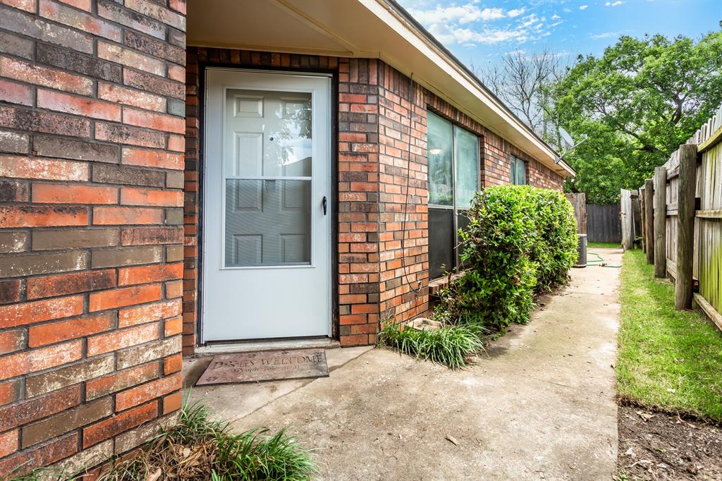 Ladd Sunrise Village Add - Residential Lease