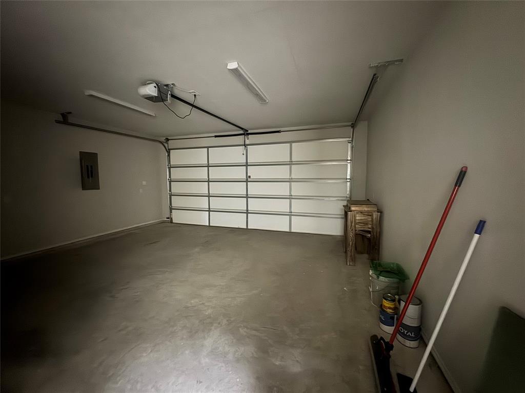 408 Poplar