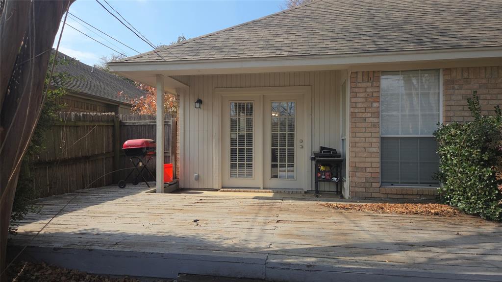 6009 Kenilworth Drive