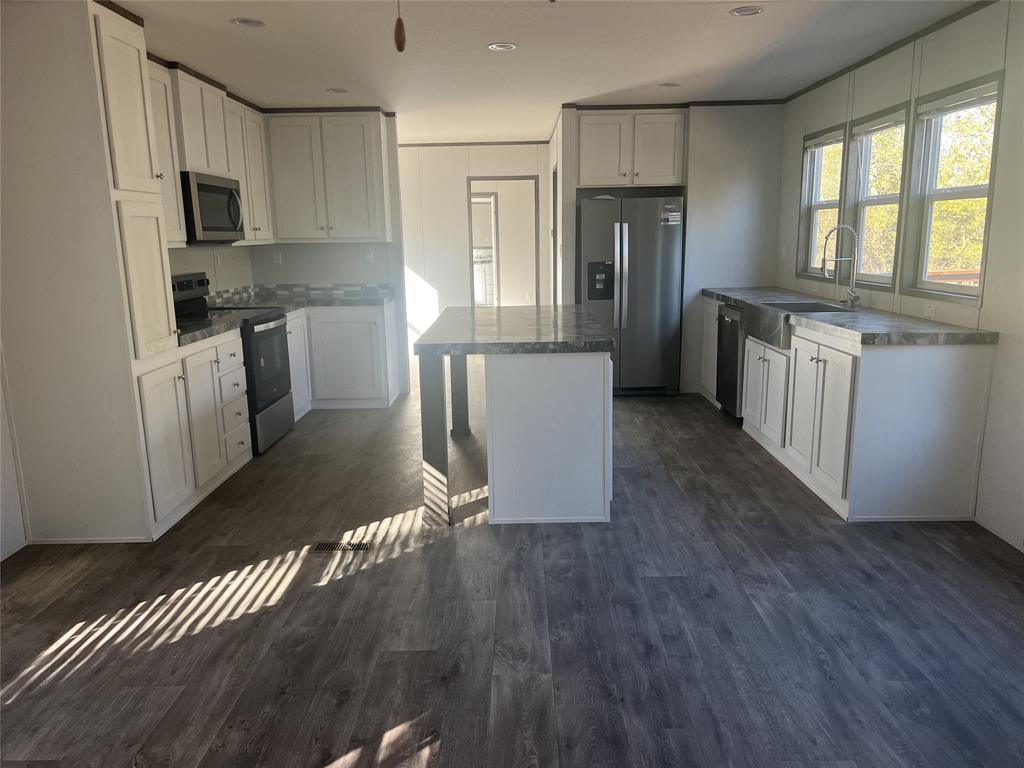 Runaway Bay Unit 7a - Residential