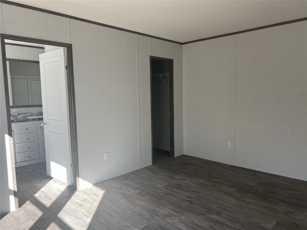 Runaway Bay Unit 7a - Residential