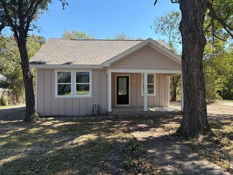 916 N Virginia Street Terrell TX 75160