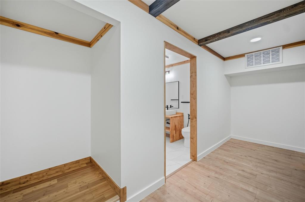 COOKE'S MEADOW ADDITION BLOCK G LOT 19 - Residential