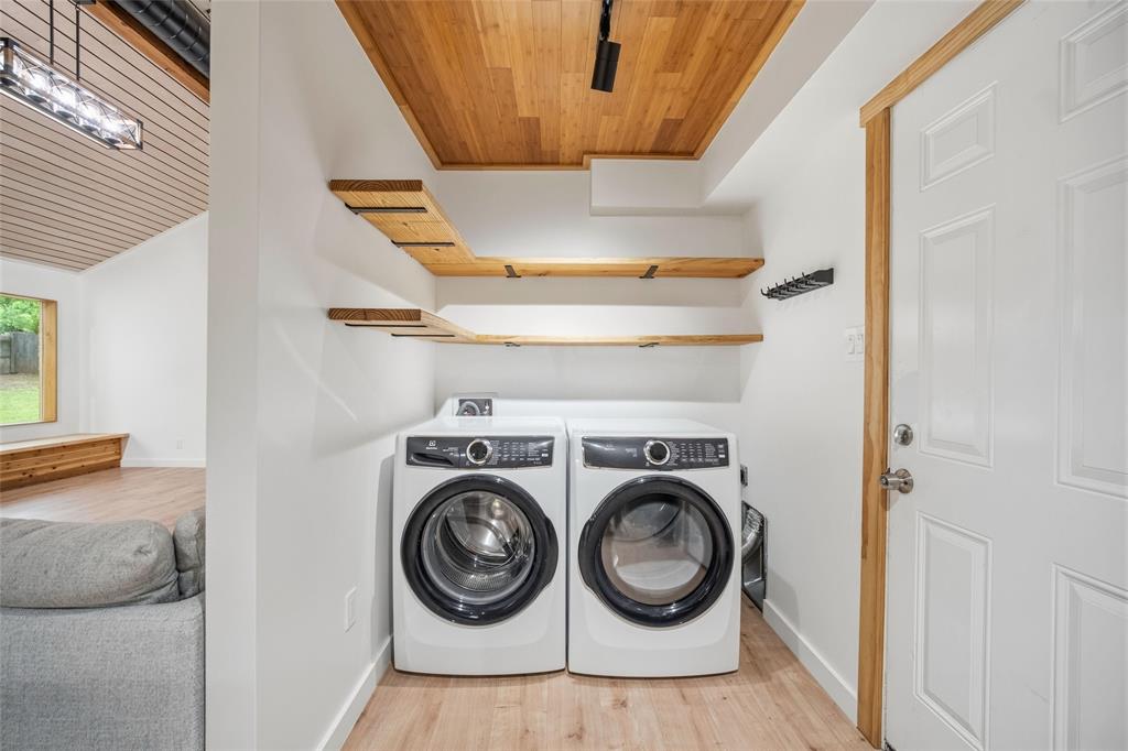 COOKE'S MEADOW ADDITION BLOCK G LOT 19 - Residential