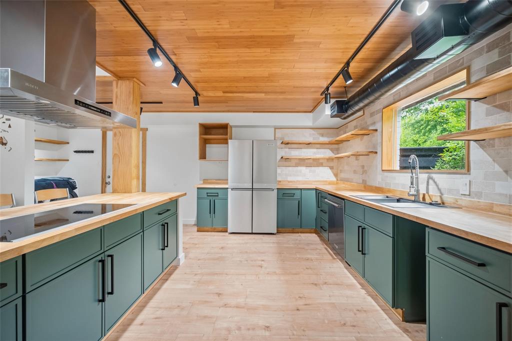 COOKE'S MEADOW ADDITION BLOCK G LOT 19 - Residential