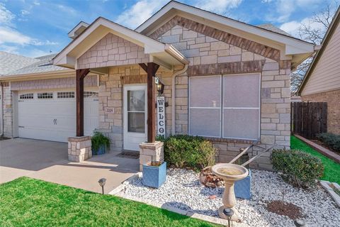 Photo of 2224 Cobblestone Court, Granbury, TX 76049 (MLS # 21197860)