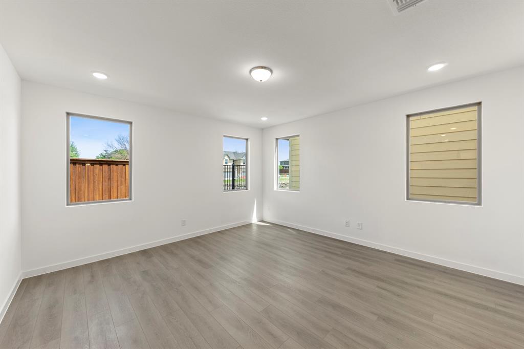 Sereno Oaks at Buckner Terrace - Residential