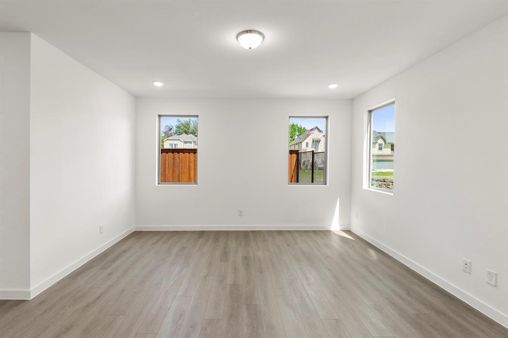 Sereno Oaks at Buckner Terrace - Residential