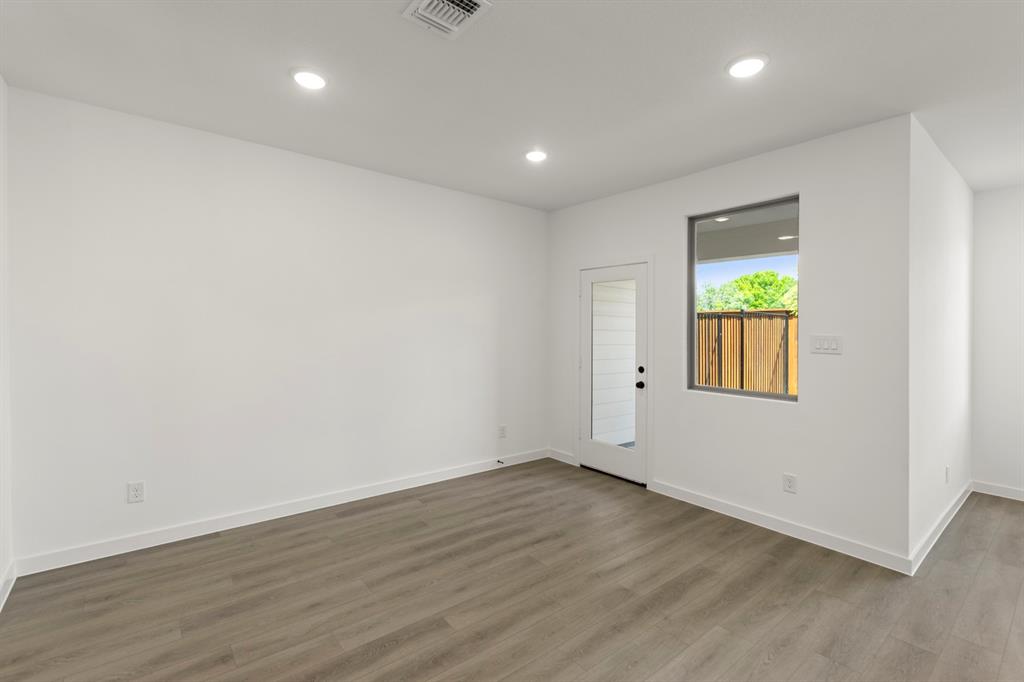 Sereno Oaks at Buckner Terrace - Residential