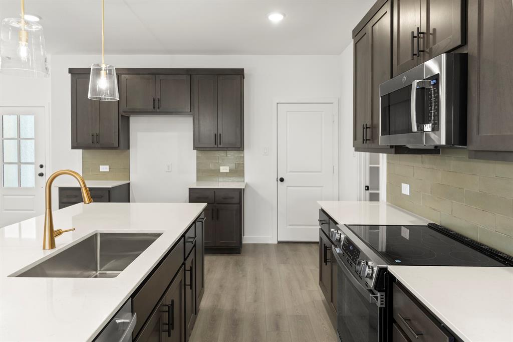 Sereno Oaks at Buckner Terrace - Residential