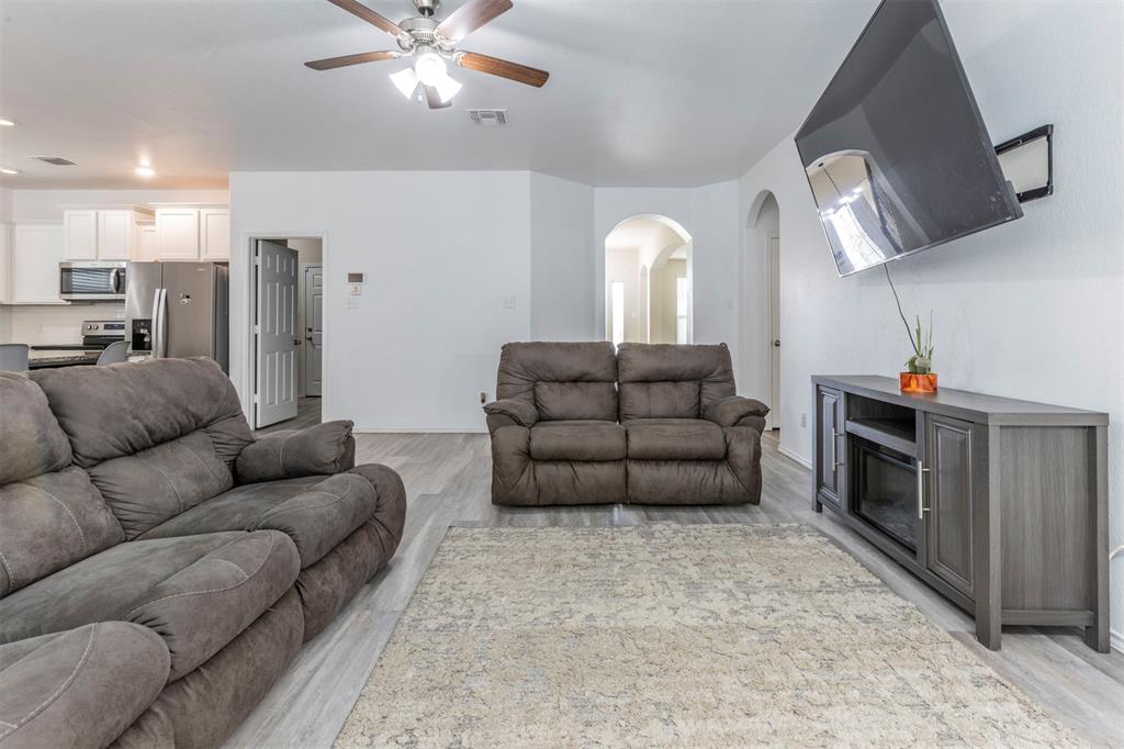 2904 Beutel Road