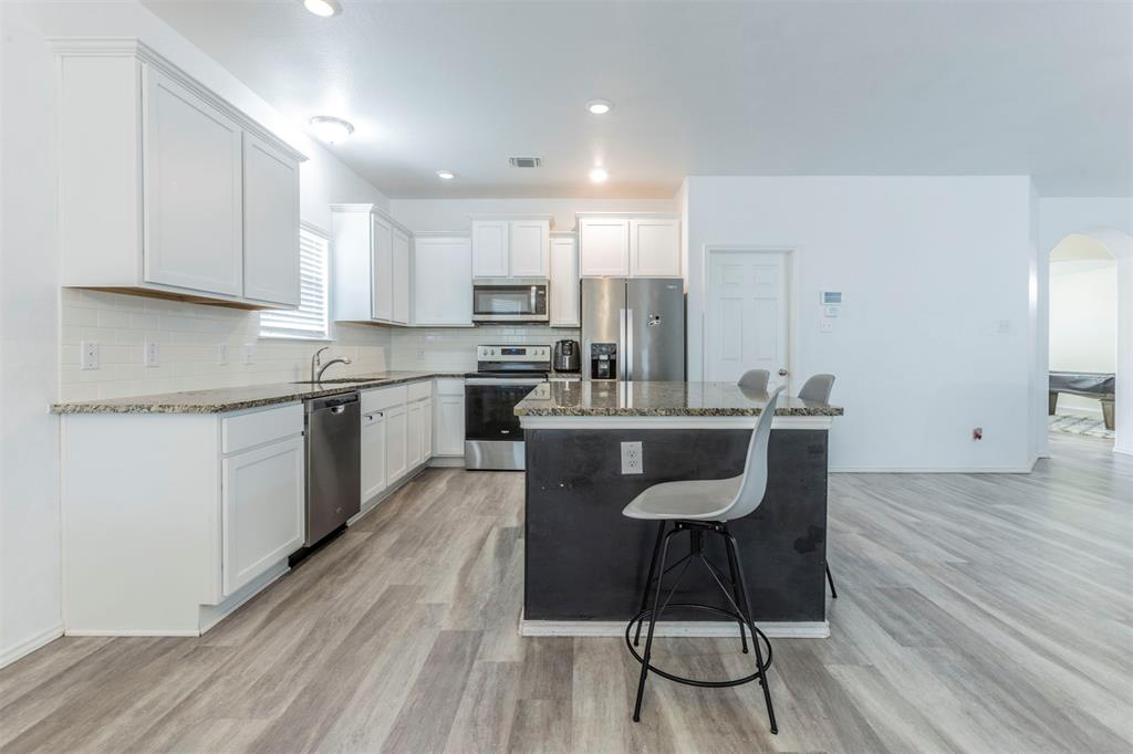 2904 Beutel Road