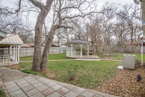 A home in Mineral Wells