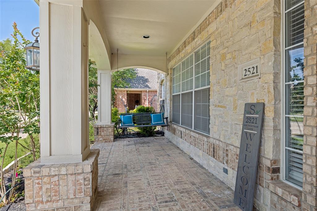 2521 Sir Tristram Lane
