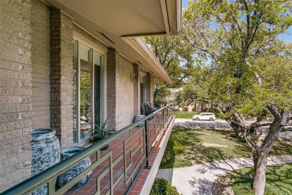 Royal Arms Condos - Residential