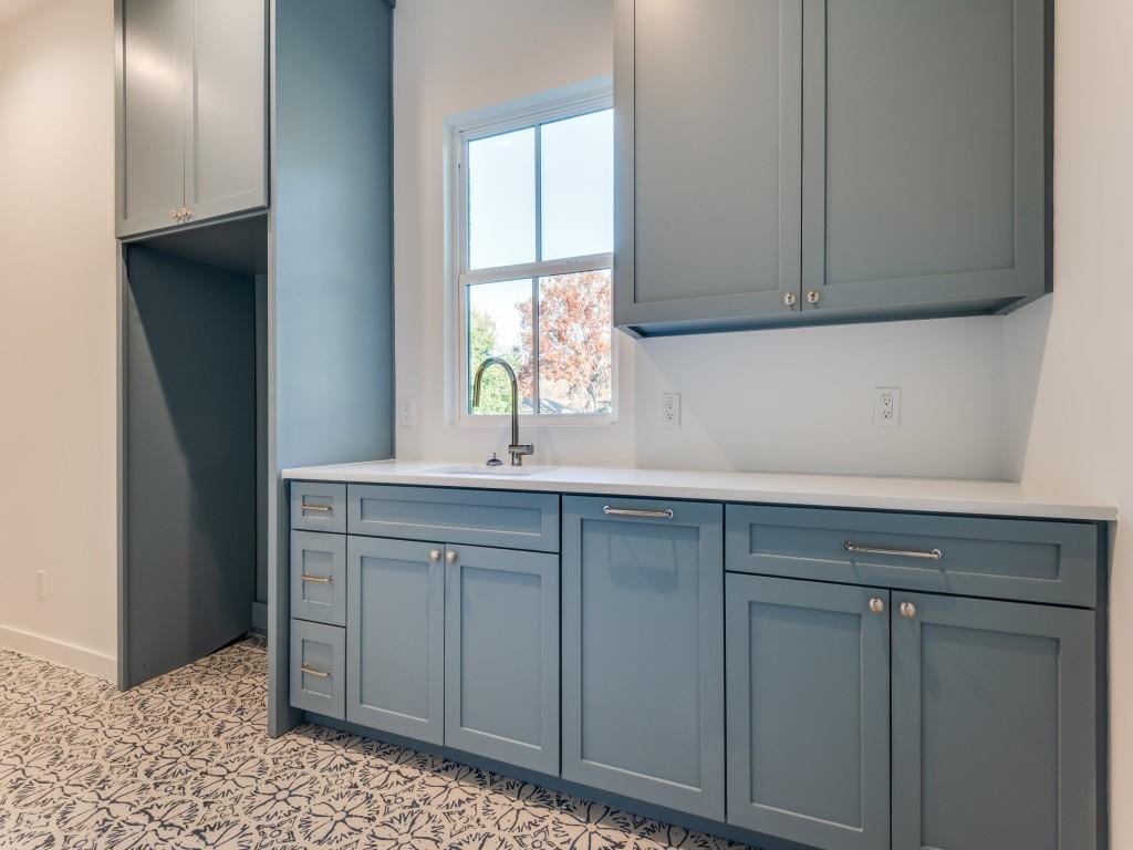 Royal Oaks Park - Residential