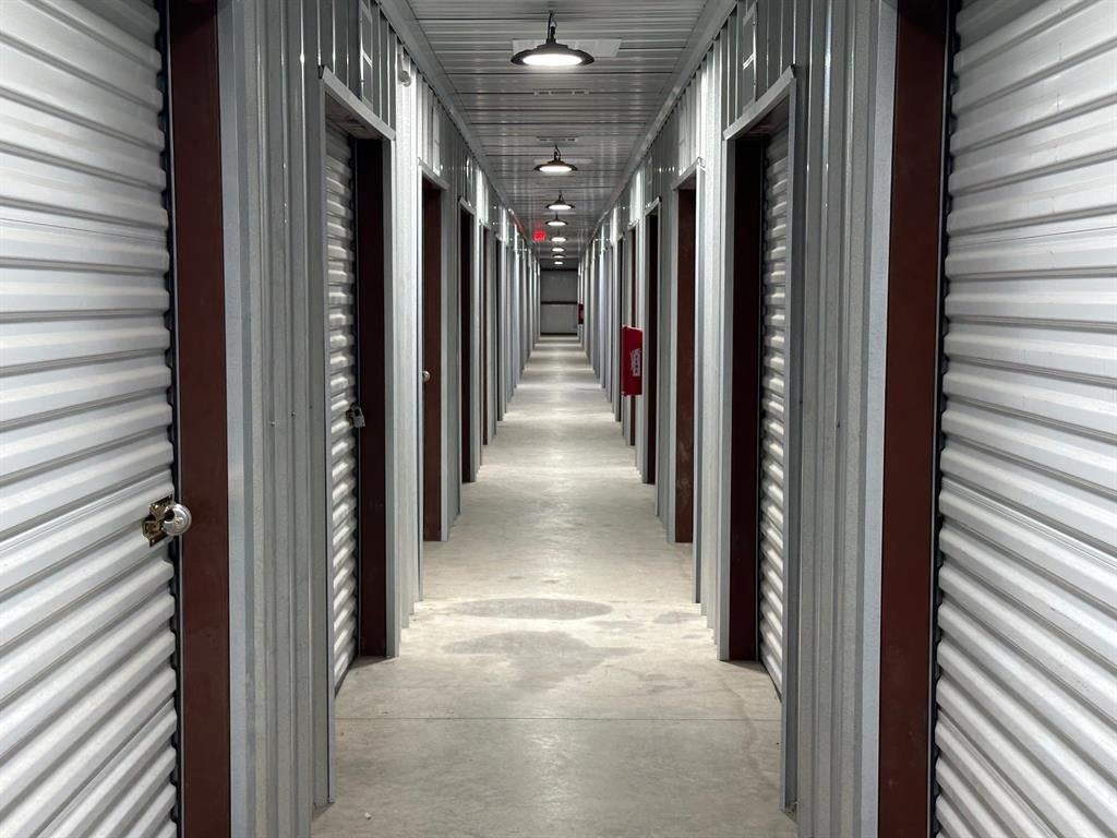 6585 N FM 1417 A