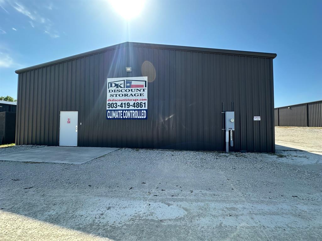 6585 N FM 1417 A