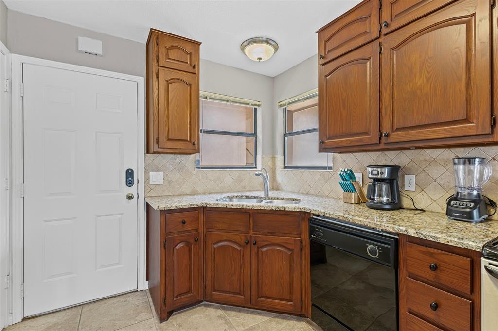 5513 Club Cove Court