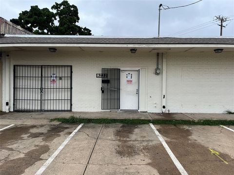 8222 C F Hawn Dallas TX 75217