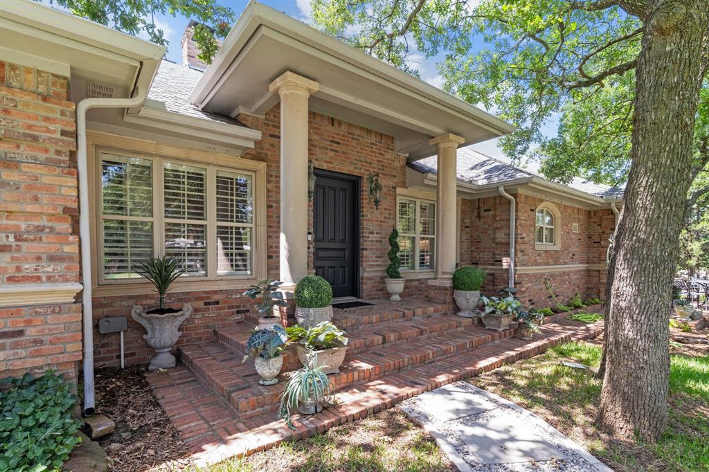 2523 Anglers Drive