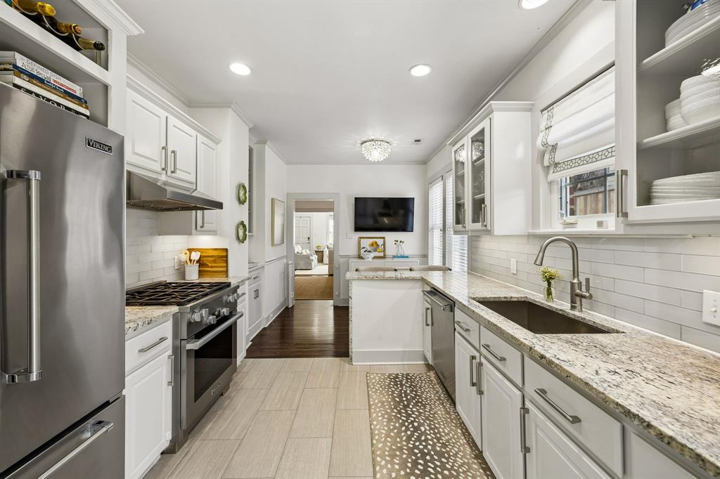 PERRY HEIGHTS - Residential