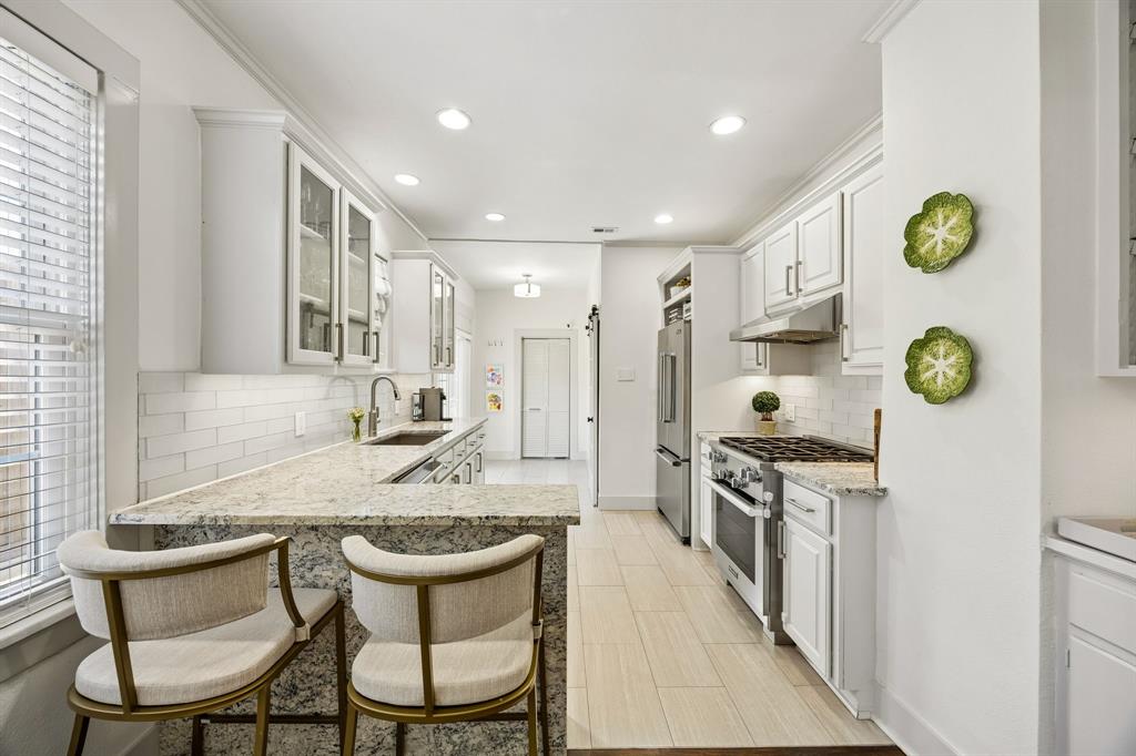 PERRY HEIGHTS - Residential