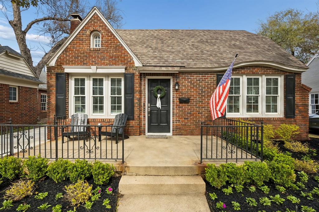 PERRY HEIGHTS - Residential