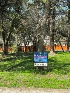 607 W Red Bird Lane